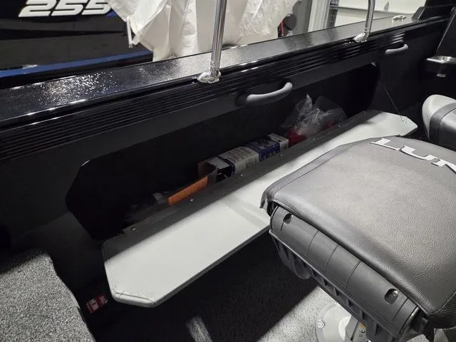 Slide: The Image of Lund 1875 Tyee Sport 2026 - 11