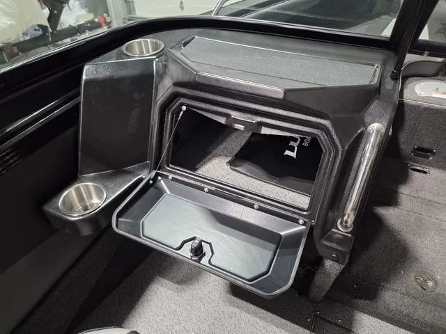 Slide: The Image of Lund 1875 Tyee Sport 2026 - 14