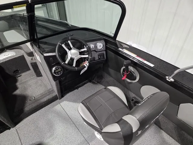 Slide: The Image of Lund 1875 Tyee Sport 2026 - 15