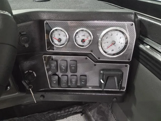 Slide: The Image of Lund 1875 Tyee Sport 2026 - 17