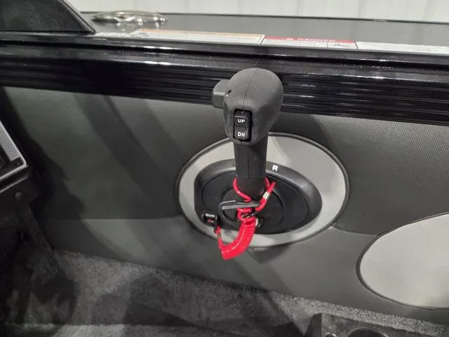 Slide: The Image of Lund 1875 Tyee Sport 2026 - 18