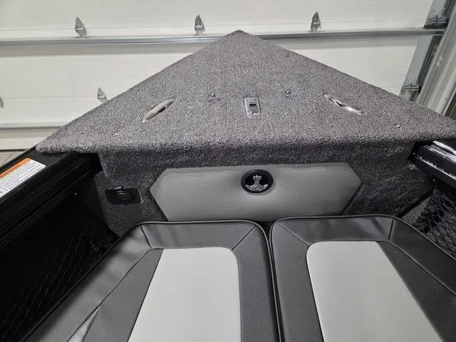 Slide: The Image of Lund 1875 Tyee Sport 2026 - 20