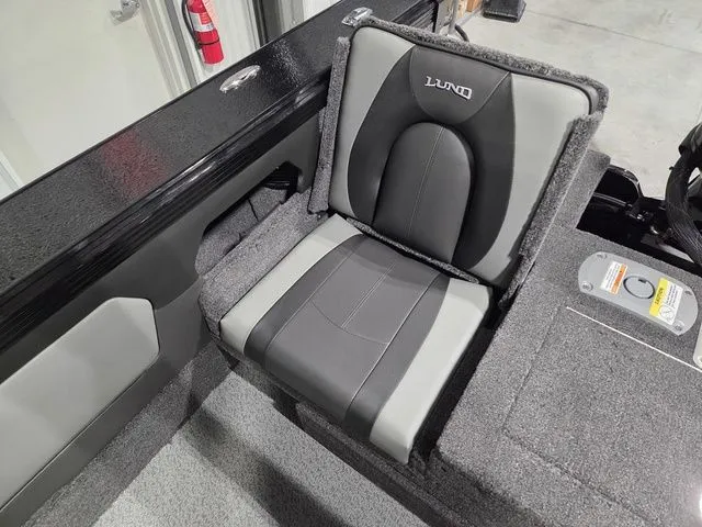 Slide: The Image of Lund 1875 Tyee Sport 2026 - 7