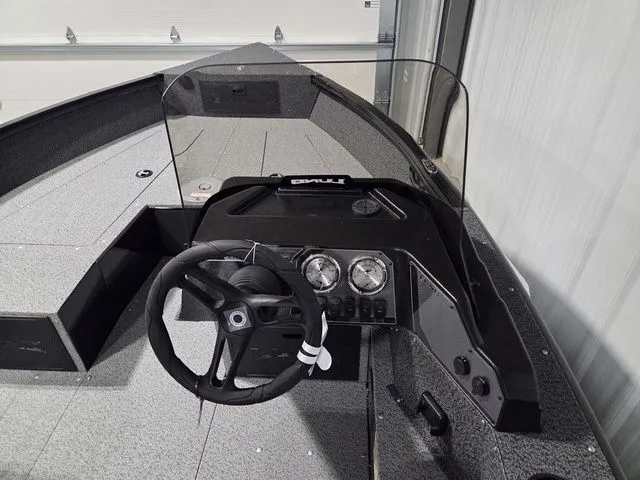 Slide: The Image of Lund 1700 Explorer SS 2026 - 10