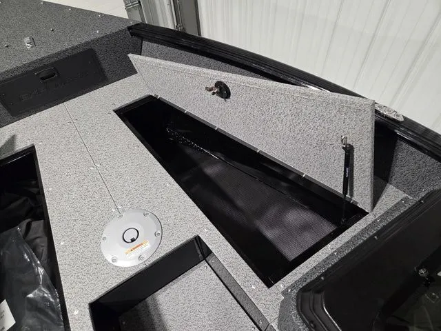 Slide: The Image of Lund 1700 Explorer SS 2026 - 13