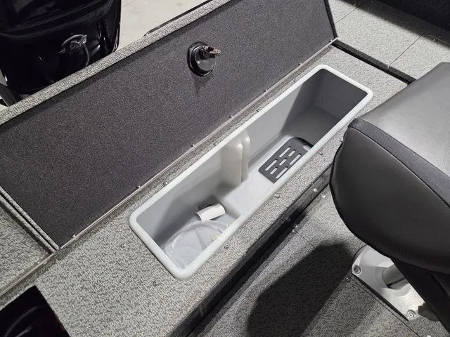 Slide: The Image of Lund 1700 Explorer SS 2026 - 6