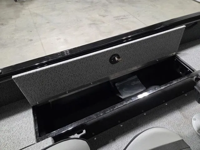 Slide: The Image of Lund 1700 Explorer SS 2026 - 8