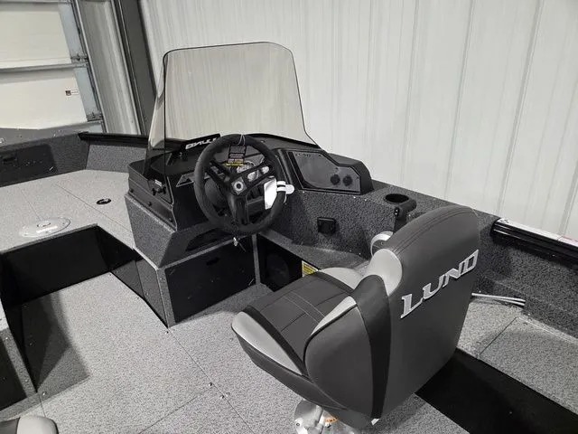 Slide: The Image of Lund 1700 Explorer SS 2026 - 9