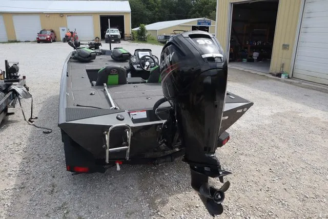 Slide: The Image of Ranger RT188C 2019 - 3