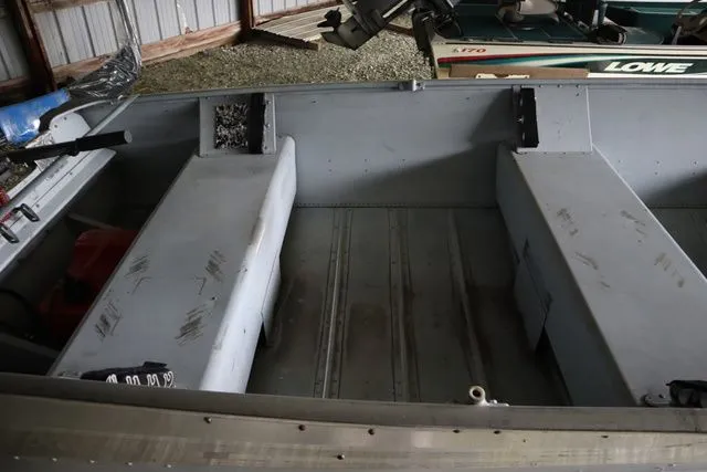 Slide: The Image of Sea Nymph 14R Utility V 1982 - 4