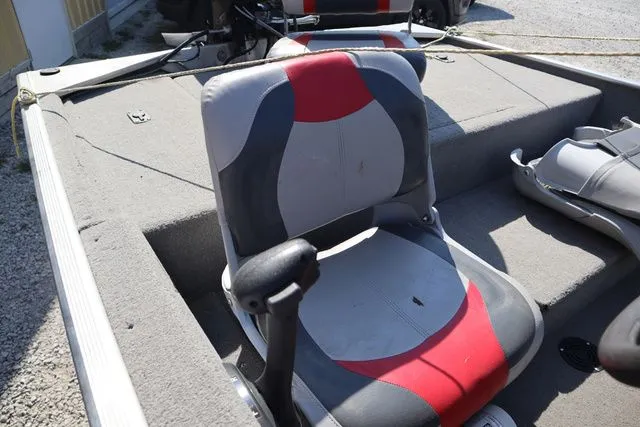 Slide: The Image of Tracker Pro 16 2010 - 7