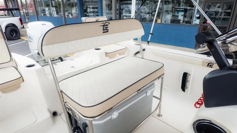 Slide: The Image of Carolina 17 LS 2023 - 9