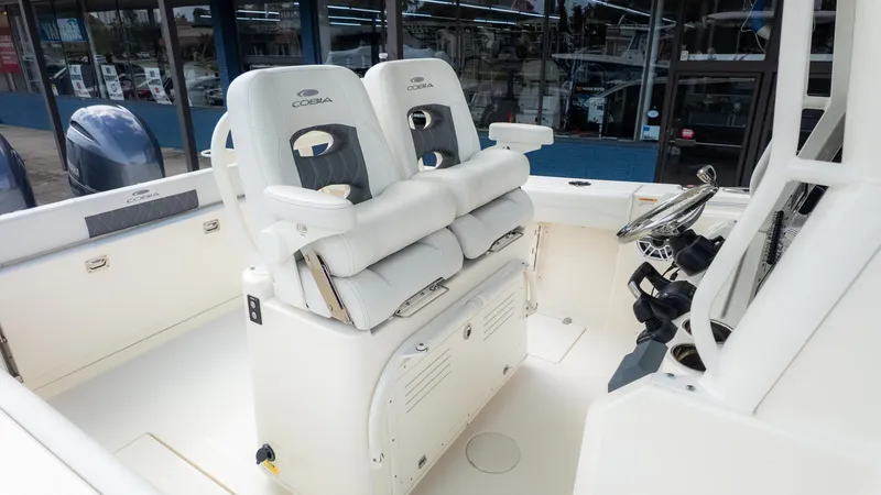 Slide: The Image of Cobia 280 Center Console 2023 - 8