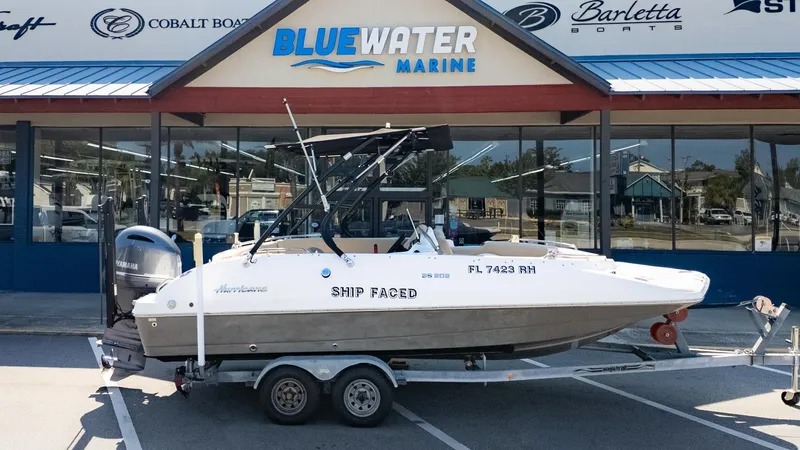 Slide: The Image of Hurricane 202 SS 2017 - 1