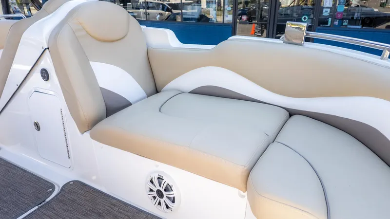 Slide: The Image of Hurricane 202 SS 2017 - 12