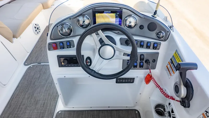 Slide: The Image of Hurricane 202 SS 2017 - 21