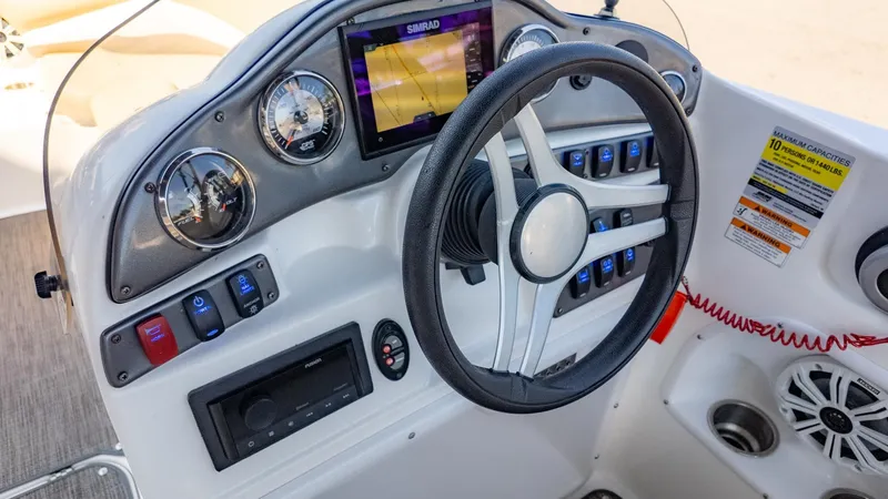 Slide: The Image of Hurricane 202 SS 2017 - 22