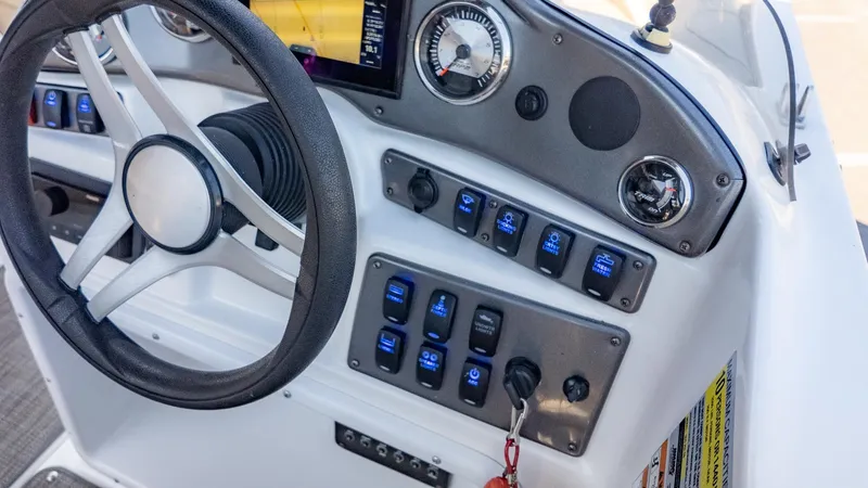 Slide: The Image of Hurricane 202 SS 2017 - 23