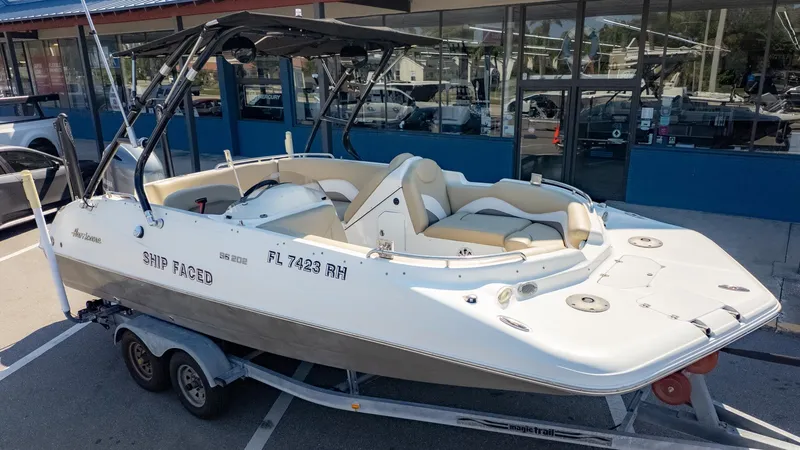 Slide: The Image of Hurricane 202 SS 2017 - 3