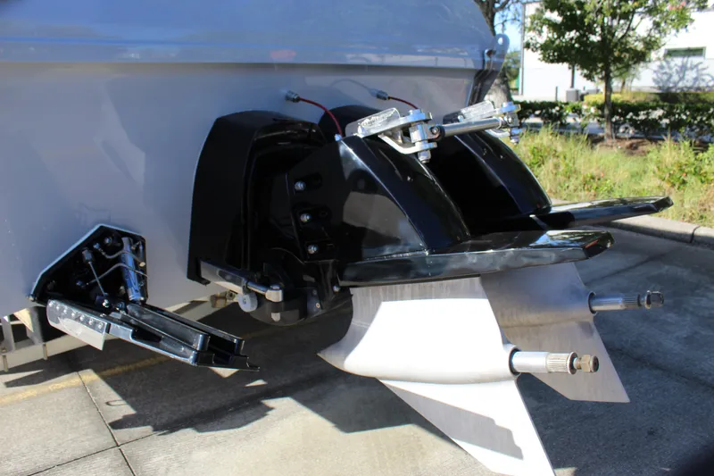 Slide: The Image of 2007 Chaudron 41 SS boat stern with propeller and trim tabs. - 17