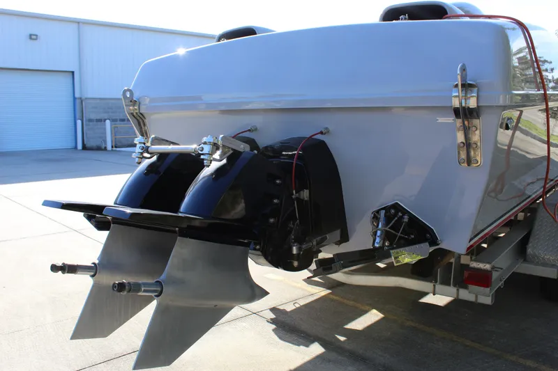 Slide: The Image of 2007 Chaudron 41 SS boat with dual propellers on a trailer. - 18