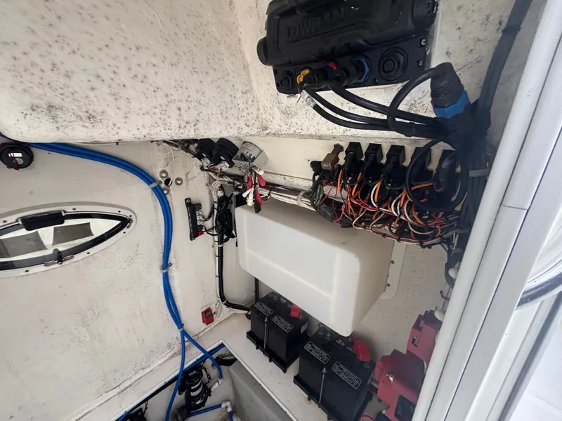 Slide: The Image of Dusky 252 XF Open Fisherman Front Cuddy 2017 - 10