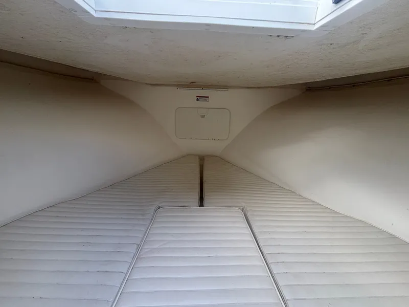 Slide: The Image of Dusky 252 XF Open Fisherman Front Cuddy 2017 - 12