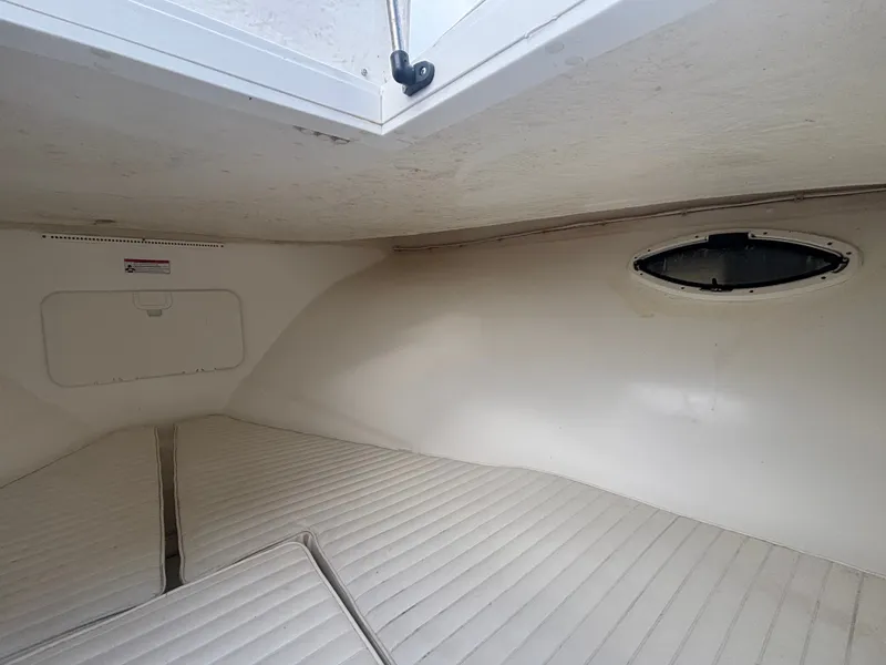 Slide: The Image of Dusky 252 XF Open Fisherman Front Cuddy 2017 - 14