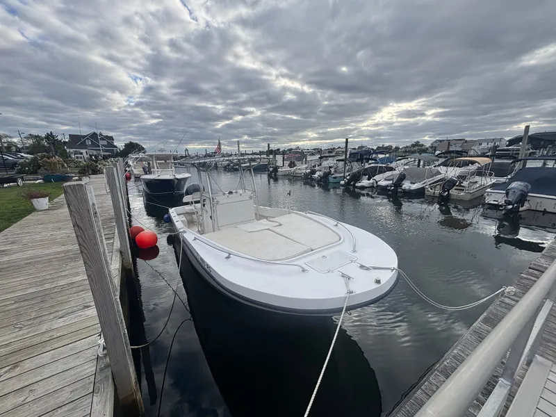 Slide: The Image of Dusky 252 XF Open Fisherman Front Cuddy 2017 - 3