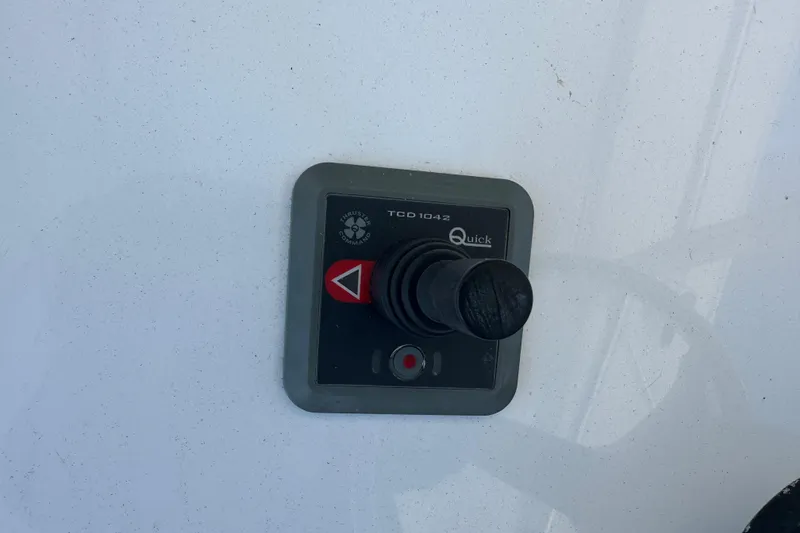 Slide: The Image of Joystick control panel on Invincible 42 boat, model year 2018. - 15