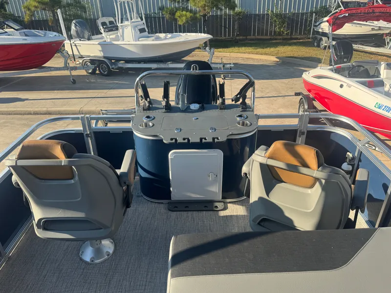 Slide: The Image of Avalon VNT 85 RF 23T 2023 - 13