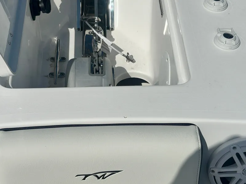 Slide: The Image of Tidewater 232 LXF 2026 - 18