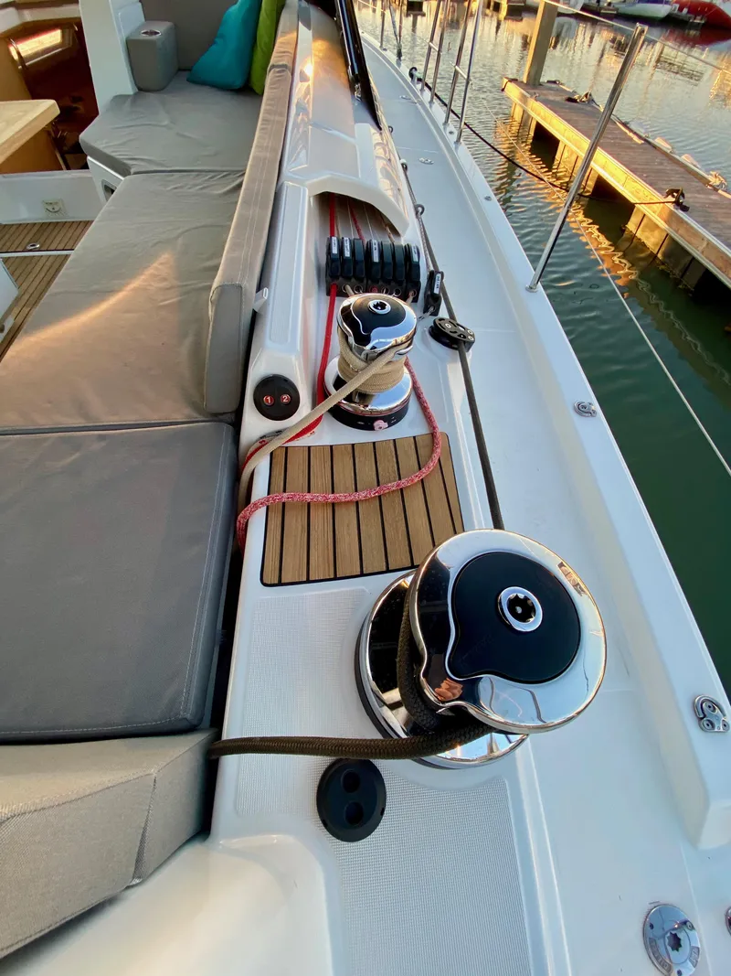 Slide: The Image of Jeanneau 54 2016 - 58