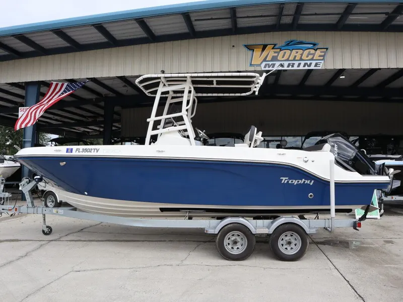 The Image of Bayliner Trophy T22CC 2023 - 1