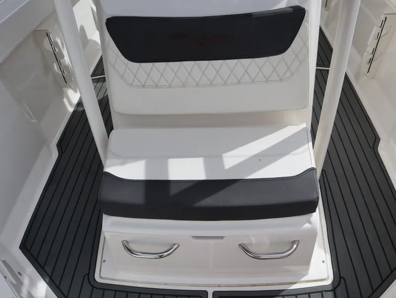 Slide: The Image of Bayliner Trophy T22CC 2023 - 14