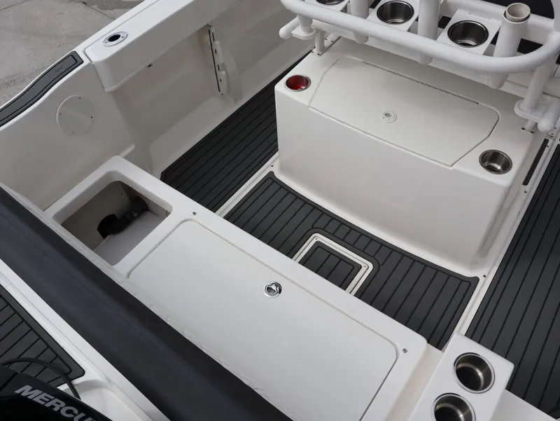 Slide: The Image of Bayliner Trophy T22CC 2023 - 8