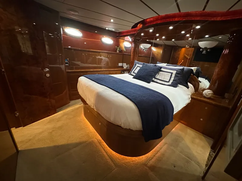 Slide: The Image of Ocean Alexander 58 Pilothouse 2008 - 24