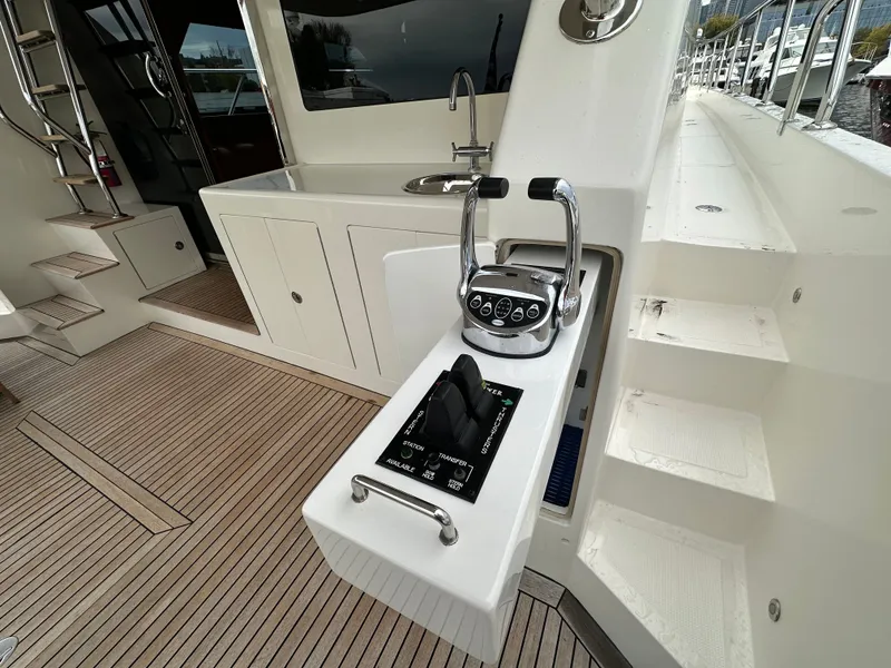 Slide: The Image of Ocean Alexander 58 Pilothouse 2008 - 37