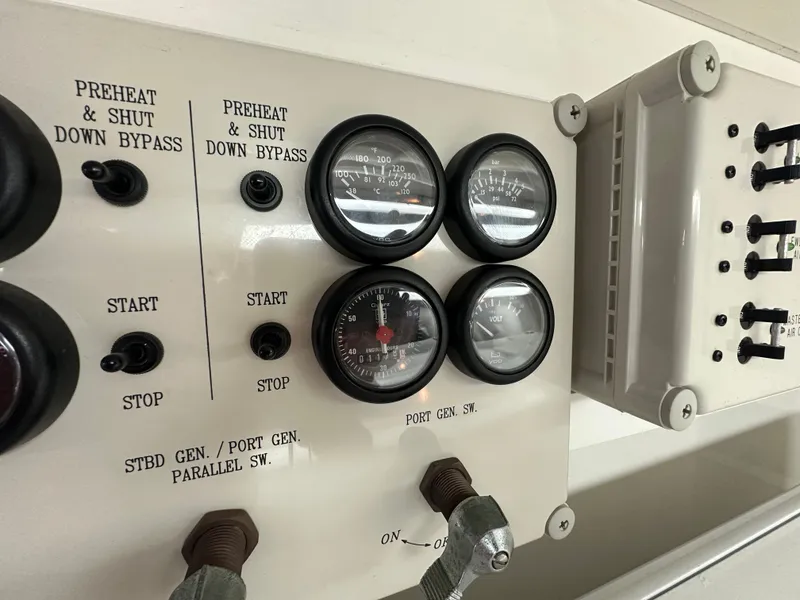 Slide: The Image of Ocean Alexander 58 Pilothouse 2008 - 64