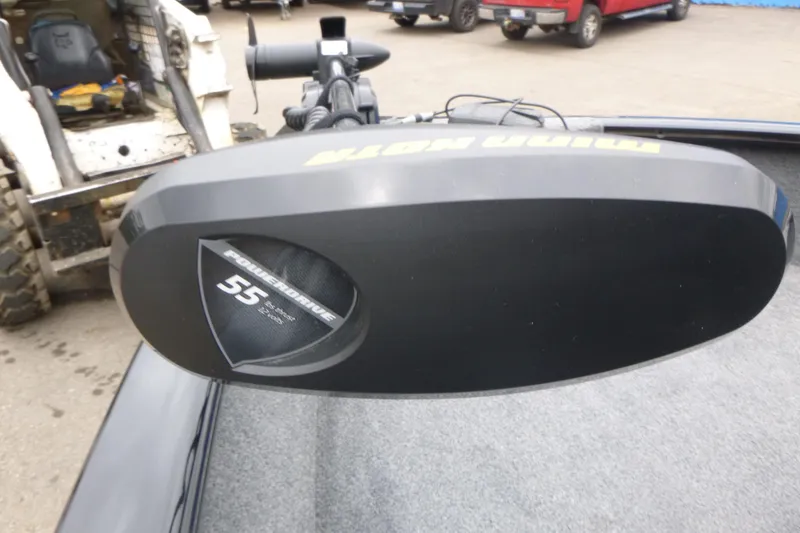 Slide: The Image of 2019 Tracker Pro Guide V-175 Combo with Minn Kota PowerDrive motor. - 8