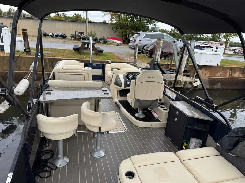 Slide: The Image of Barletta L25UE 2020 - 4