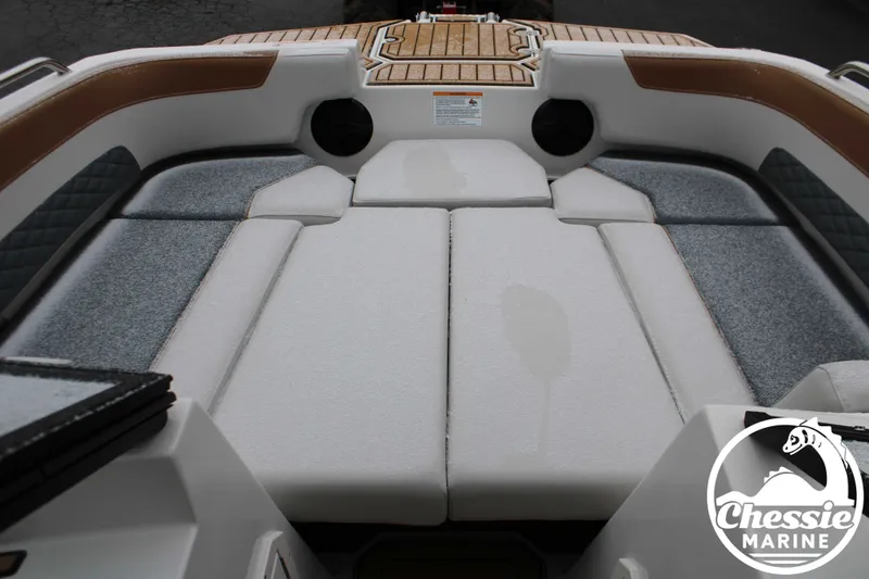 Slide: The Image of Starcraft SVX 190 DC OB 2026 - 18