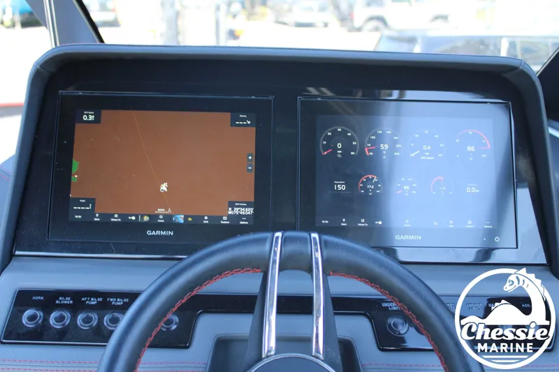 Slide: The Image of Cobalt R8 Surf 2024 - 27