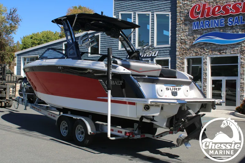 Slide: The Image of Cobalt R8 Surf 2024 - 3