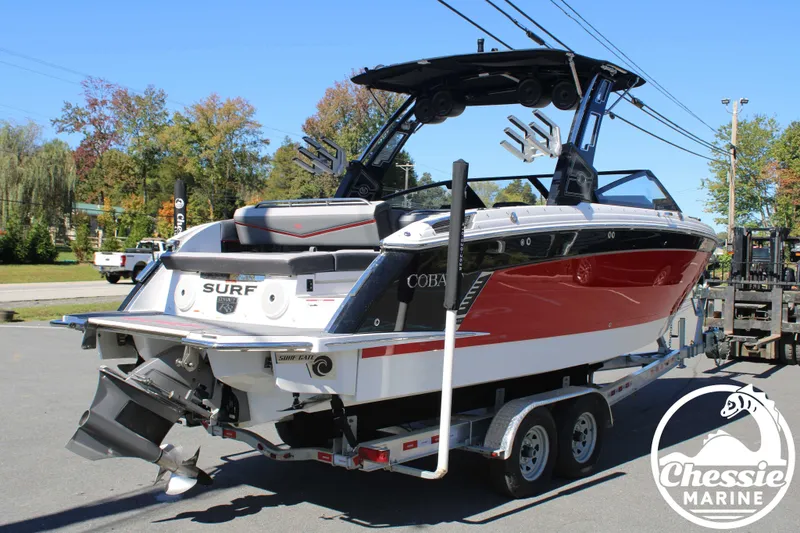 Slide: The Image of Cobalt R8 Surf 2024 - 5