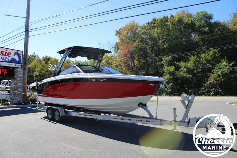 Slide: The Image of Cobalt R8 Surf 2024 - 7