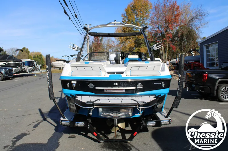 Slide: The Image of Malibu Wakesetter 23 LSV 2021 - 4