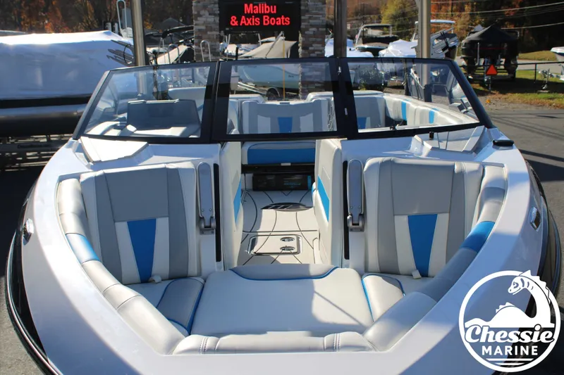 Slide: The Image of Malibu Wakesetter 23 LSV 2021 - 6
