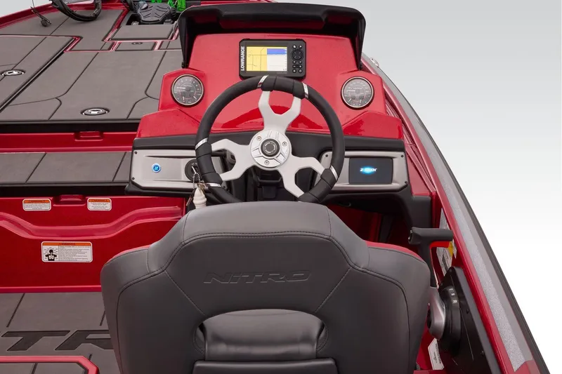 Slide: The Image of Manufacturer Provided Image: Close-up of Nitro Z20 XL 2026 boat deck with metal latch detail. - 32