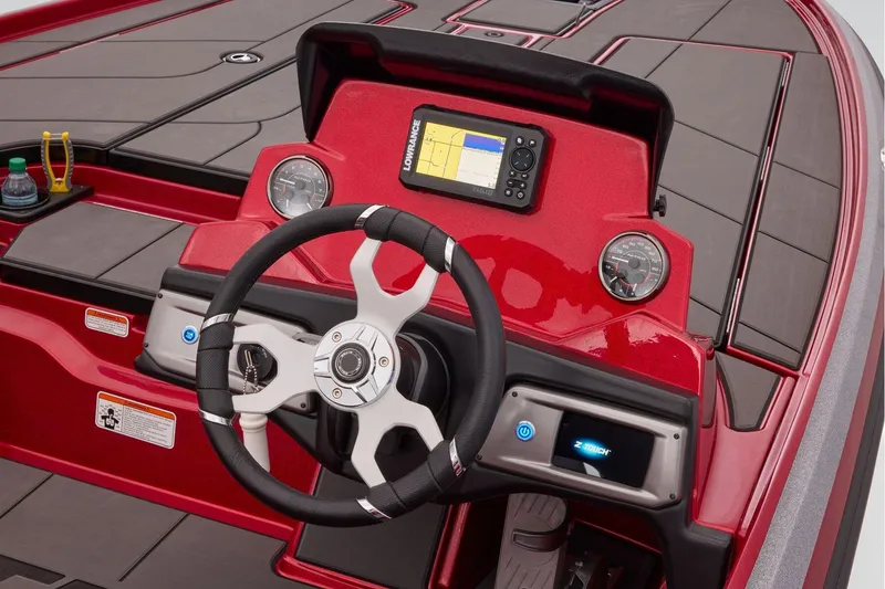 Slide: The Image of Manufacturer Provided Image: Close-up of 2026 Nitro Z20 XL boat compartment latch. - 33